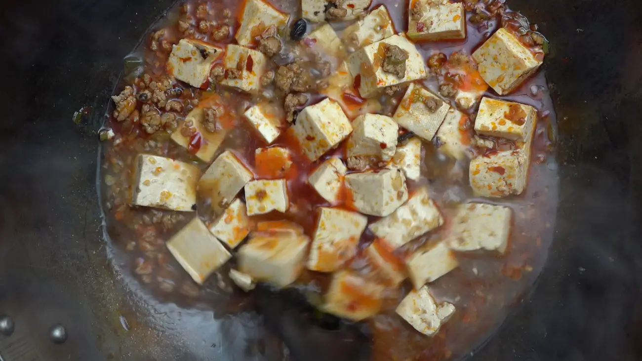 Mapo tofu, the authentic way (麻婆豆腐) - Red House Spice