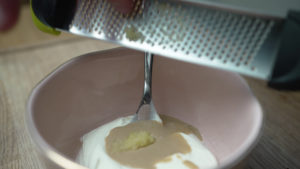 how to make tahini yogurt