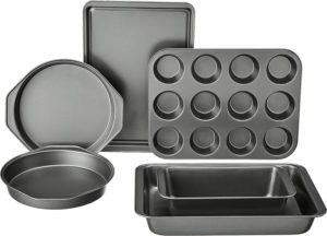 Best Black Friday Cookware Deals 2023-6-Piece Amazon Basics Nonstick Baking Set