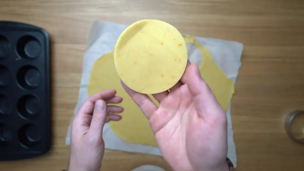 shortcrust pastry dough disks