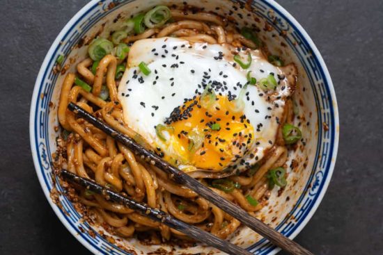 homemade garlic chili oil noodles