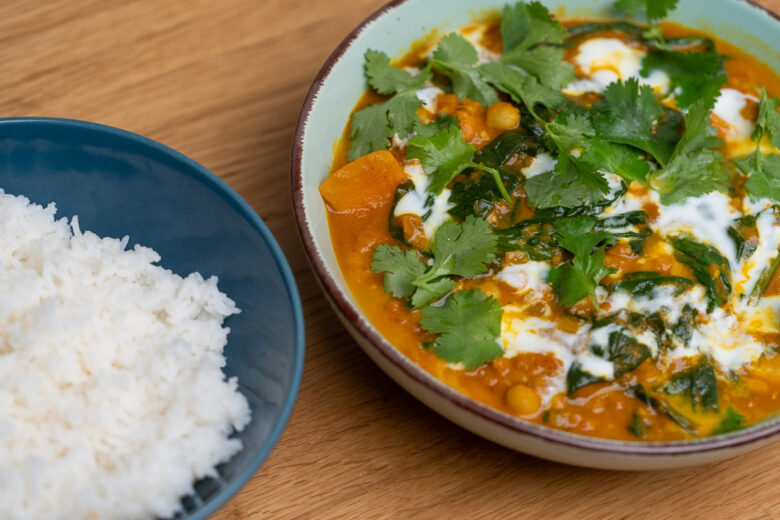 Sweet Potato Chickpea Curry With Spinach